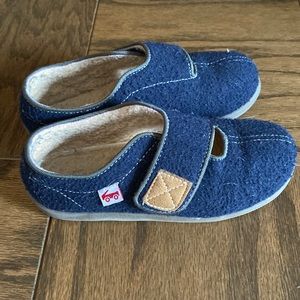 See Kai Run Navy CRUZ warm fur lined slipper shoes